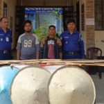 সালথায় সেনা-পুলিশের অ‌ভিযা‌নে দেশীয় অস্ত্রসহ আটক দুই