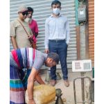 অবৈধভাবে পেট্রোল মজুত-বাড়তি দামে বিক্রি, ব্যবসায়ীকে জরিমানা